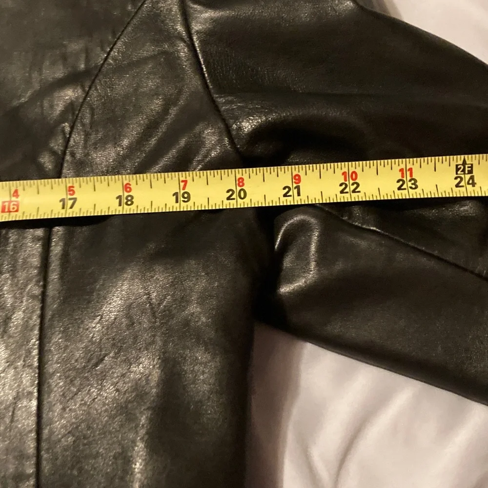 DKNY Women's Sleek Black Leather Jacket - Picture 6 of 10